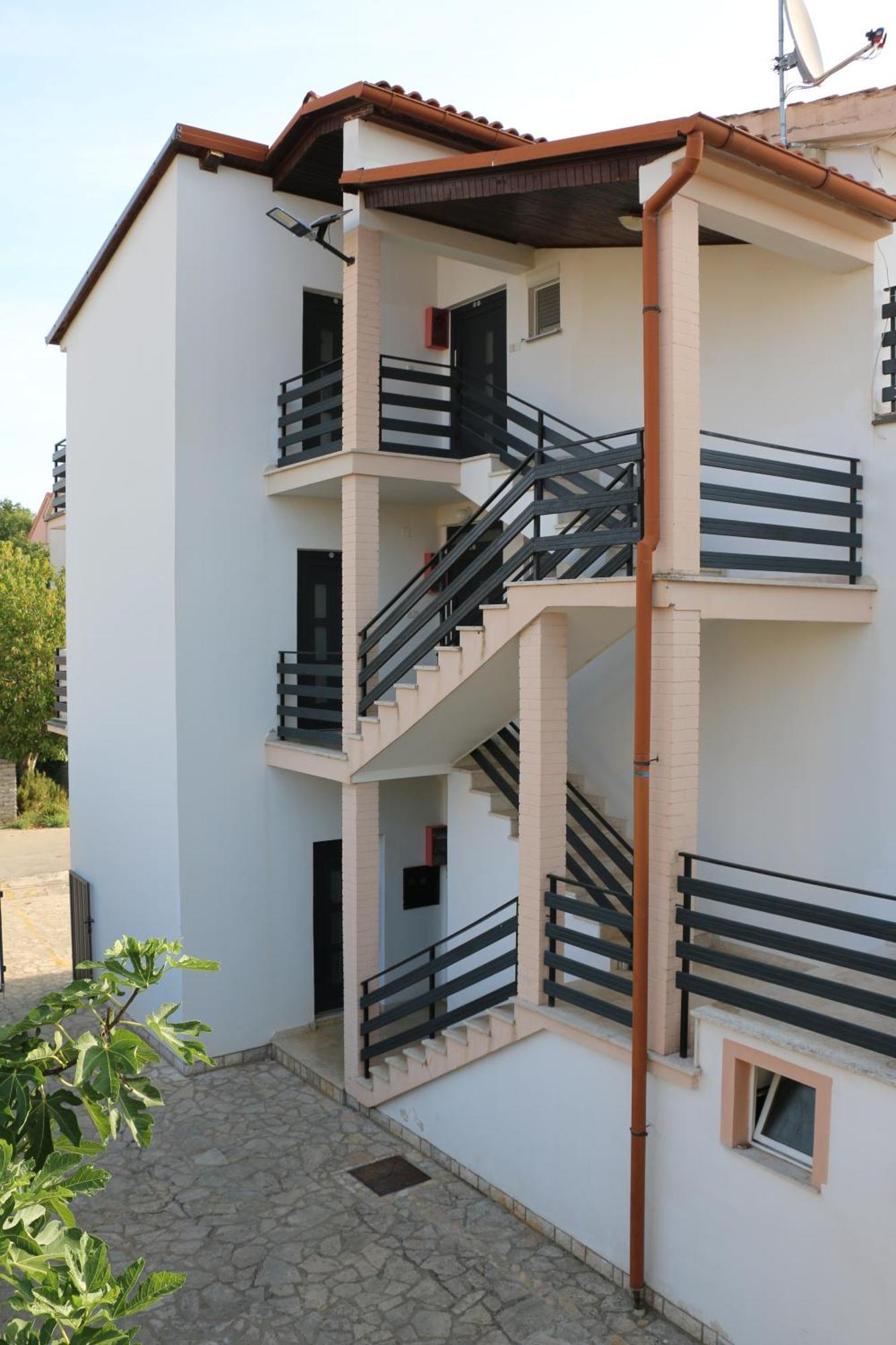 Apartmani Suhi Brod Medulin Exterior foto